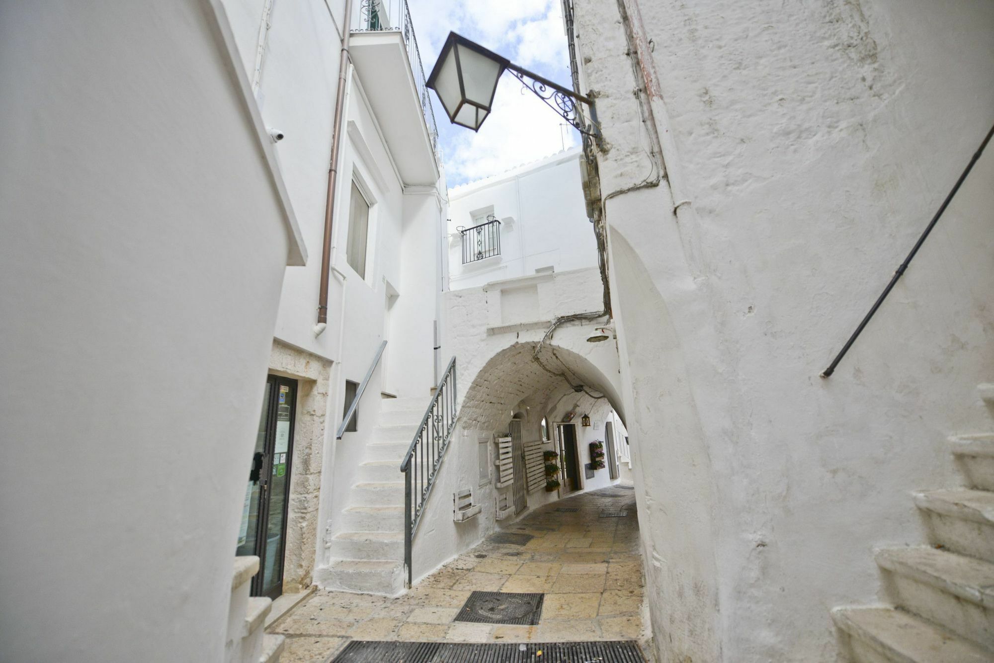 Casetta Arco Con Balcone チステルニーノ エクステリア 写真